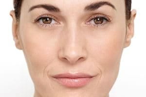 Povečava ženskega obraza